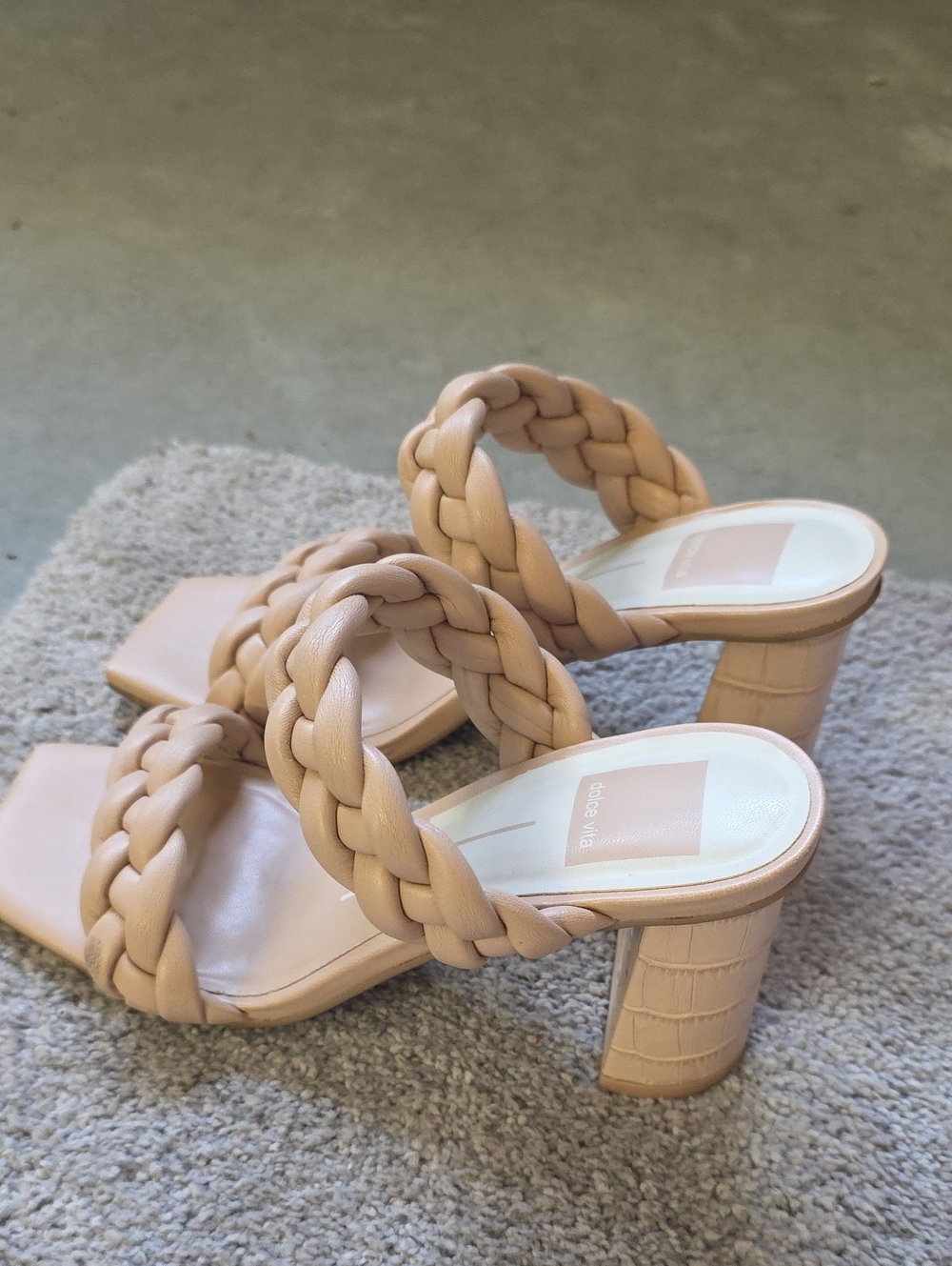 Dolce Vita. Size 5.5 Women. Braided Double-Strap Block Heel Sandals - Nude.